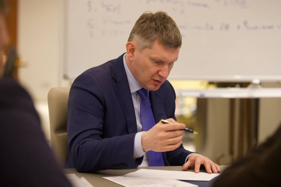 Максим Решетников провел рабочую встречу с губернатором Новгородской области Андреем Никитиным
