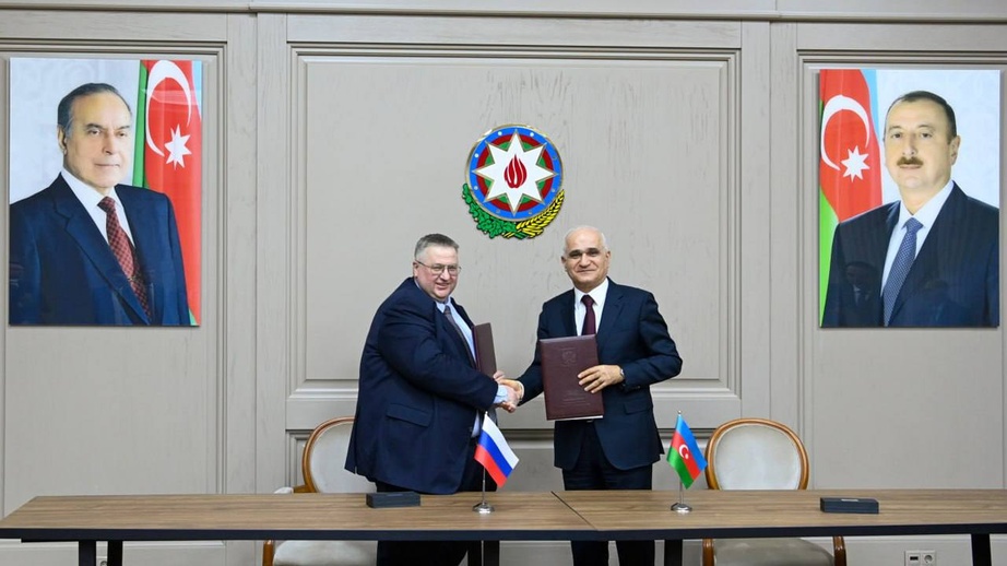 Россия и Азербайджан подписали дорожную карту по экономическому взаимодействию до 2026 года